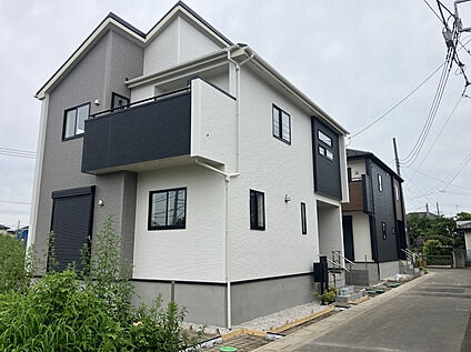完成が待ち遠しい建築中の新築住宅です！新しい暮らしのイメージ
