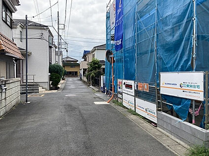 落ち着いた住環境の前面道路！ゆったりとした雰囲気が魅力です☆