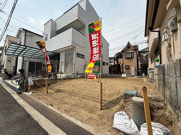 【現地土地写真】
近鉄大阪線「河内山本」駅まで徒歩17分。生活利便施設が充実し、穏やかな住環境と利便性を併せ持つ、魅力的なロケーションです。