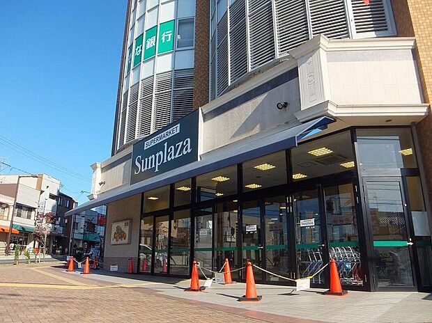 サンプラザ柏原店