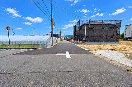 前面道路を含む現地写真