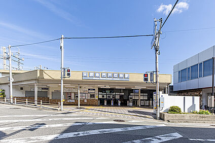 阪急神戸線「門戸厄神」駅 約2100～2150m(自転車約９分)