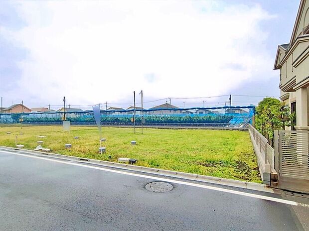 【現地外観写真】西武新宿線「花小金井」駅まで徒歩17分♪ＪＲ中央線「武蔵小金井」駅までバス15分♪「嘉悦大学入口」停歩13分♪長期優良住宅認定物件！地震に強いオリジナル工法を是非お確かめ下さい！