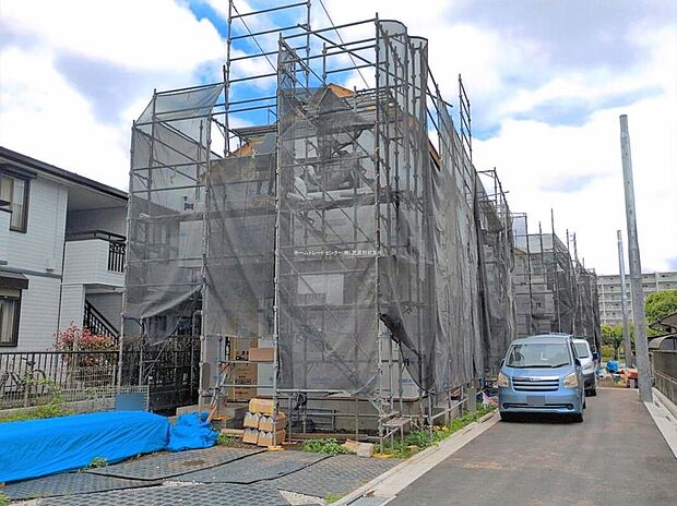 【現地外観写真】A号棟
JR南武線「西府」駅徒歩12分♪京王線「分倍河原」駅徒歩22分♪JR武蔵野線「北府中」駅徒歩22分♪