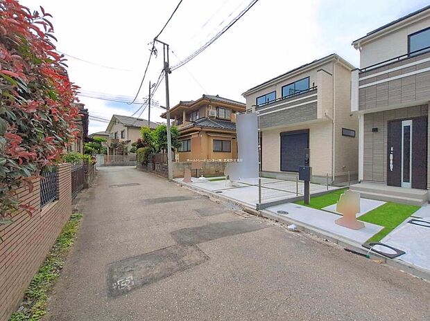 【前面道路含む現地写真】
人気の低層住居専用地域は落ち着いた住環境。小さなお子様のいるご家庭にも安心です。お気軽にお問い合わせください♪