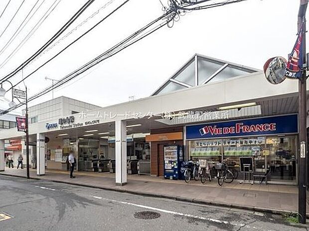 西武国分寺線「鷹の台」駅まで徒歩11分♪
武蔵野の自然景観を身近に感じる、安心して健やかに子育てできる閑静な住宅地♪