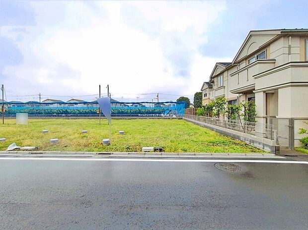 【現地外観写真】住宅性能評価で耐震等級３（最高等級）を取得！お客様を守る大切な住宅だからこそ、第三者の検査を受けて安心して住んでいただける住宅をご案内させて頂きます。
