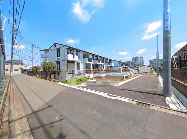 【前面道路含む現地写真】気になった物件すぐにご見学対応させていただきます♪平日・お仕事帰りなど、いつでもご案内可能です♪周辺環境と併せて、実際に現地をご確認ください♪