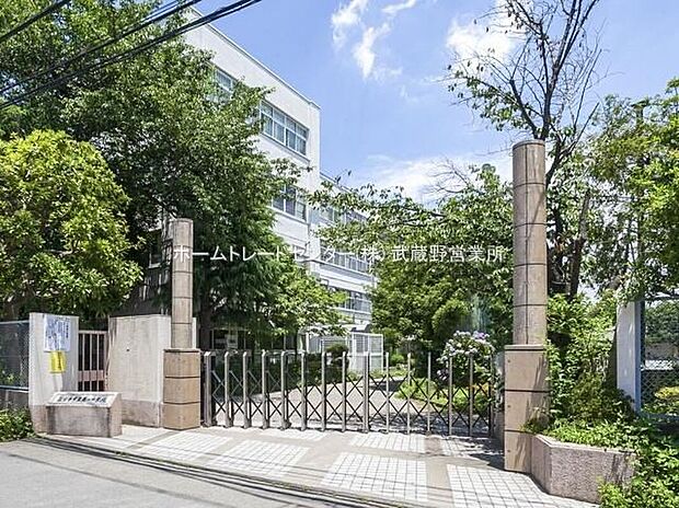 国分寺市立第三小学校（約1,200m）