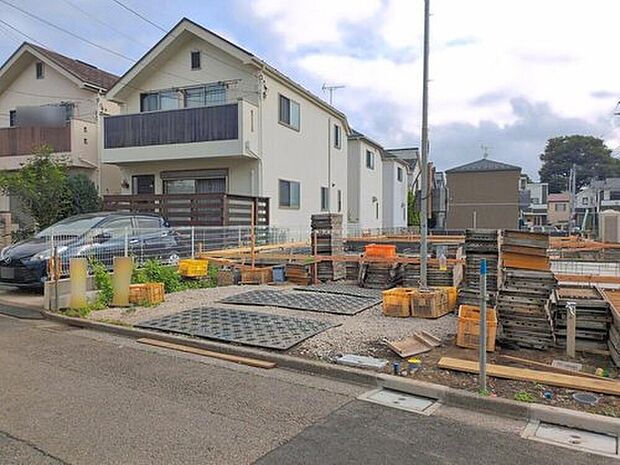 【【現地外観写真】C号棟】住宅性能評価で耐震等級３（最高等級）を取得！お客様を守る大切な住宅だからこそ、第三者の検査を受けて安心して住んでいただける住宅をご案内させて頂きます。