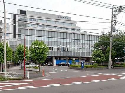 公立昭和病院 750m (徒歩10分／車で2分)