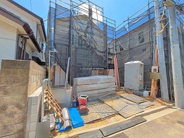 【現地外観写真】B号棟
住宅性能評価で耐震等級3(最高等級)を取得!お客様を守る大切な住宅だからこそ、第三者の検査を受けて安心して住んでいただける住宅をご案