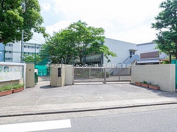 調布市立第五中学校（約1,300m）