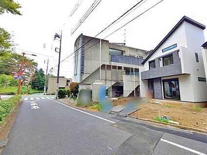 【前面道路含む現地写真】