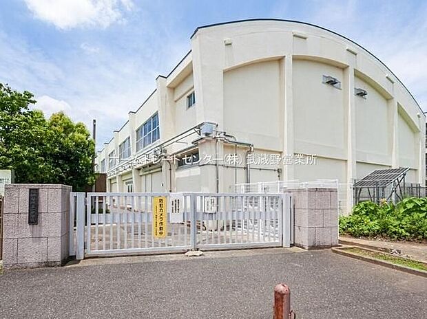 稲城市立稲城第一中学校(約250m)