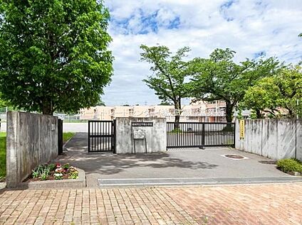 稲城市立平尾小学校 1300m(徒歩17分)