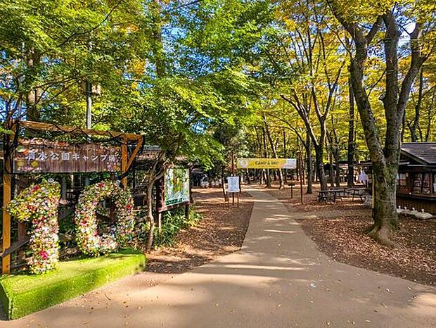 清水公園まで1800m、車で約4分♪
国内最大級のアスレチックのある自然豊かな公園。キャンプ場やBBQ場、ポニー広場もあります。週末も楽しく過ごせそうですね♪