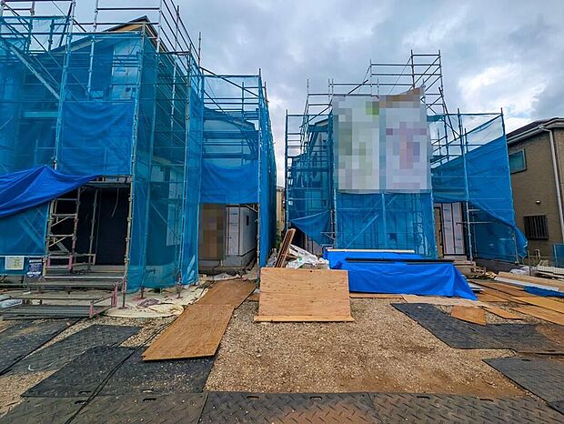嬉しい仕様・設備がたくさん!南向き、オール電化、太陽光パネル、浴室乾燥機、水廻り集中設計、和洋室、WIC、SIC、パントリー、リビング収納、ホール物入、駐車3台可能等!