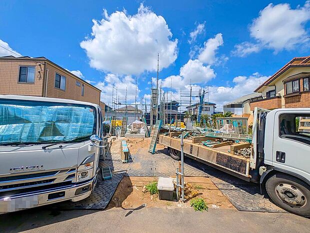 嬉しい設備仕様♪
オール電化、食洗機、浴室乾燥機、全洋室、ファミリークローク、WIC、SIC、間仕切対応可、バルコニー2ヶ所、駐車2台可能等♪