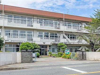 野田市立第二中学校 1300m (徒歩17分)