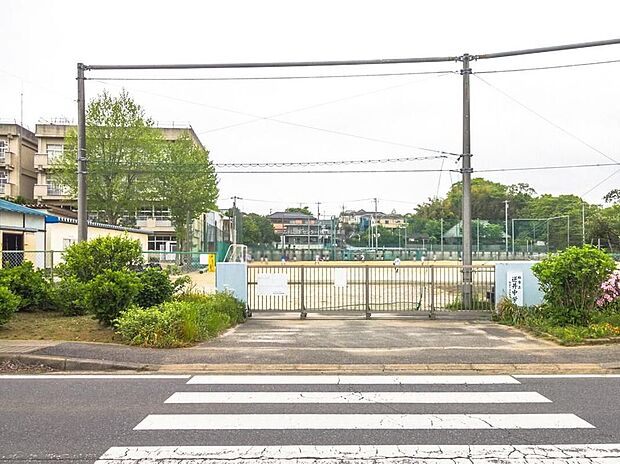 柏市立逆井中学校（約1,900m）