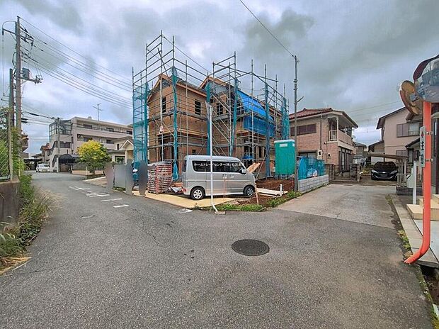 【前面道路含む現地写真】2026年8月完成予定！
平日・お仕事帰りなど、いつでもご案内致します！
お気軽にお問い合わせ下さい♪