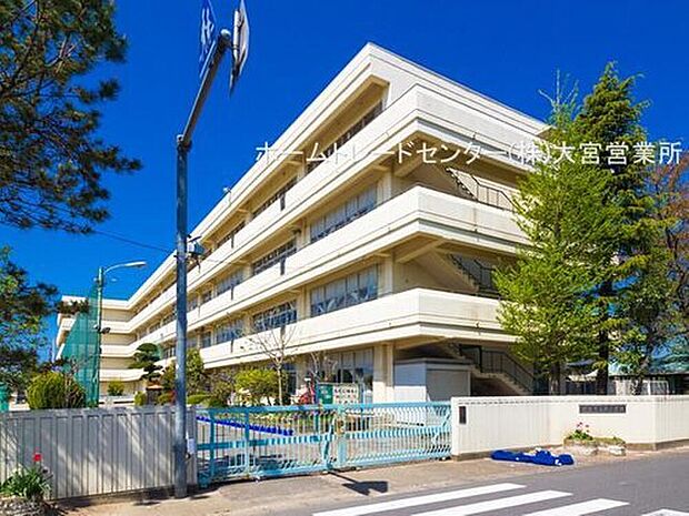 伊奈町立南小学校まで400m 徒歩5分