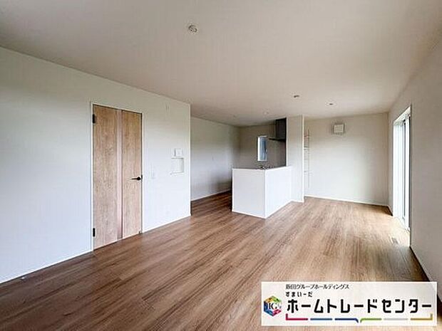 ◆LDKはご家族みんなが揃う大切な空間です♪テーブルやソファ、カーテン選び、レイアウトを考えるのも楽しいですね♪笑顔溢れる楽しい暮らしをイメージしながらご見学ください♪