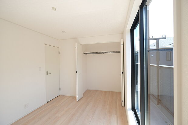 【ベッドルーム】ベッドルーム