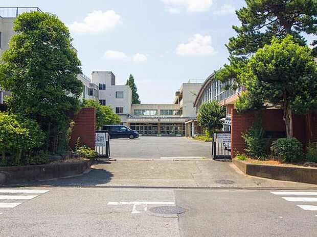 蓮田市立黒浜西小学校（約190m）