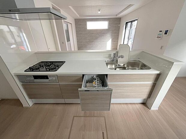 【キッチン】◆食洗機付きのキッチン♪時短にもなるあると嬉しい設備です♪