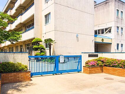 久喜市立青毛小学校 180ｍ(徒歩3分)