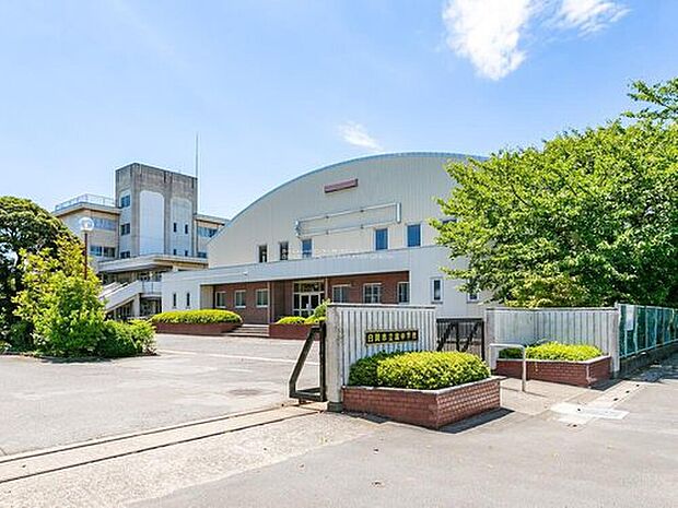 白岡市立南中学校(約750m)