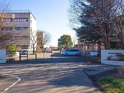 蓮田市立蓮田南中学校 1640ｍ(徒歩21分)