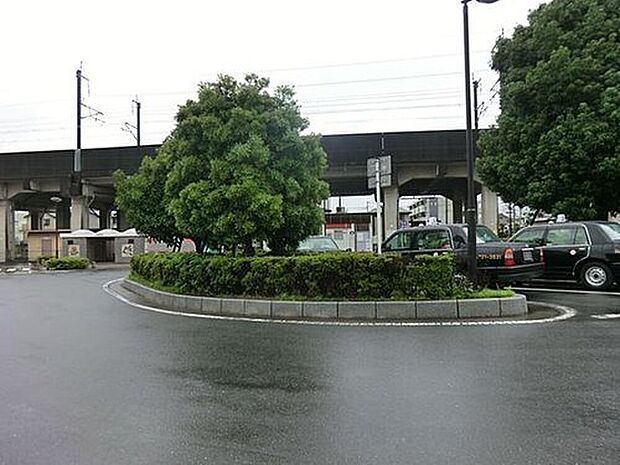 伊奈中央駅（約600m）