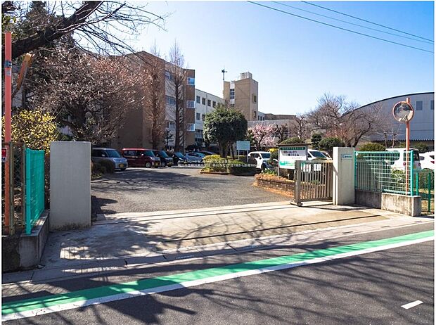 桶川市立桶川東中学校（約980m）