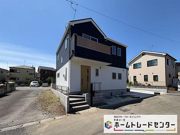 【前面道路含む現地写真】◆平日・お仕事帰りなど、いつでもご案内させていただきます！デザイン・目に見える設備面も大切ですが、耐震構造で地震に強い家の為、次代へ繋ぐ強固な住宅です。