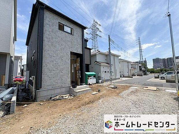【現地外観写真】平日・お仕事帰りなど、いつでもご案内させていただきます！デザイン・目に見える設備面も大切ですが、耐震構造で地震に強い家の為、次代へ繋ぐ強固な住宅です。