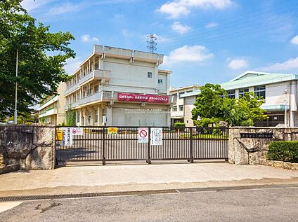 久喜市立太田小学校 680ｍ(徒歩9分)