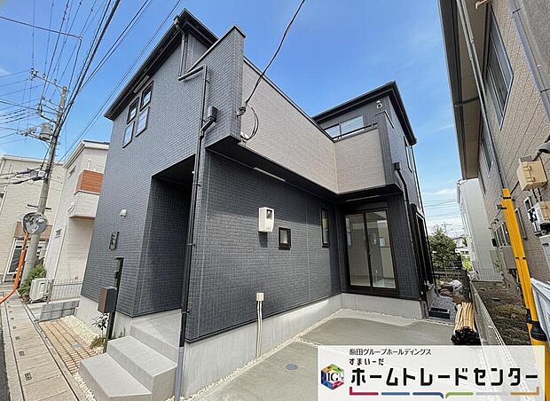 【現地外観写真】◆資料送付・ご見学即対応!建物完成しておりますので、室内ご内覧いただけます♪ご不明点等、スタッフがしっかりと説明させていただきますので、安心して現地をご覧ください♪