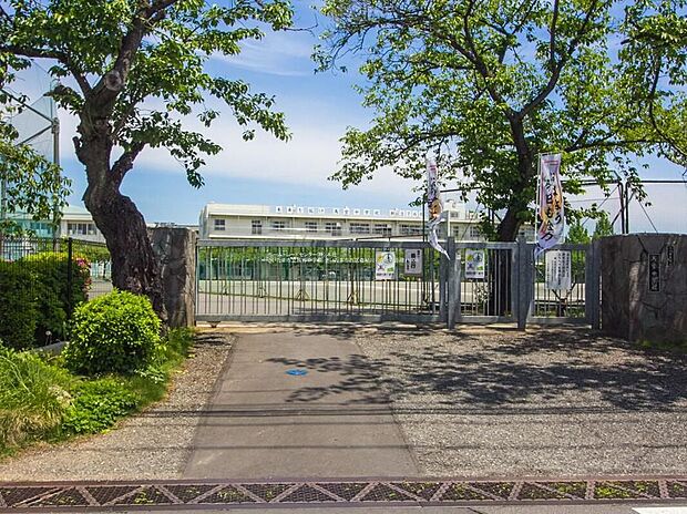 さいたま市立馬宮中学校(約650m)