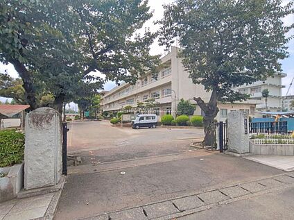 上尾市立太平中学校 1040m(徒歩13分)
