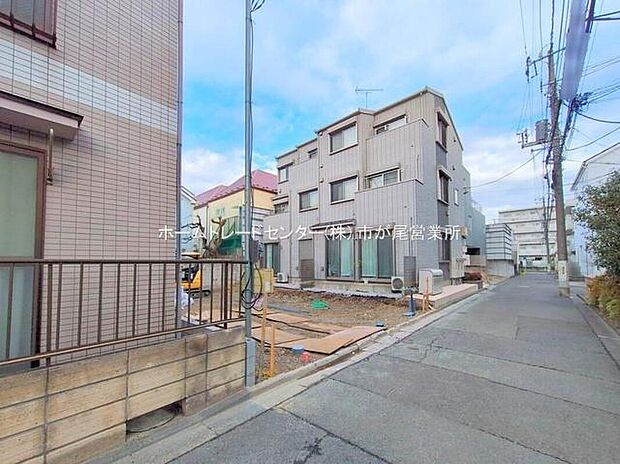 小学校・保育園・幼稚園が徒歩3分圏内に揃いますので登下校も安心です♪スーパー「大野屋」まで徒歩3分、毎日のお買い物も便利です♪