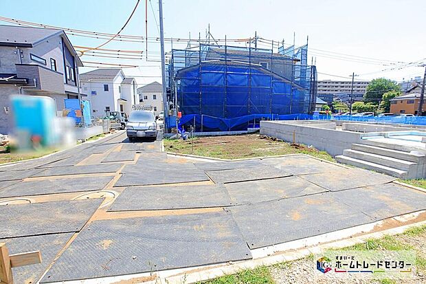 閑静な住宅街に立地します☆小学校・公園・ドラッグストア・郵便局・コンビニ
スーパーが徒歩7分圏内に揃います♪暮らしやすい住環境が魅力です!