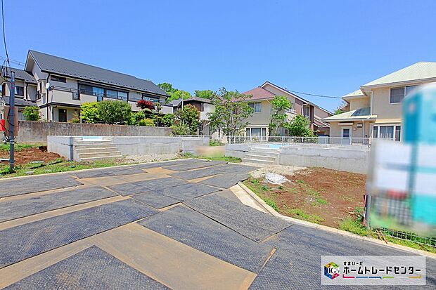 ■ 憧れの「たまプラーザ」駅があなたの街に♪バス8分停歩2分です! ■
「まずは資料だけ」というお客様も大歓迎です!ページ右上オレンジ色のボタン【 資料請求(無料) 】をクリック♪