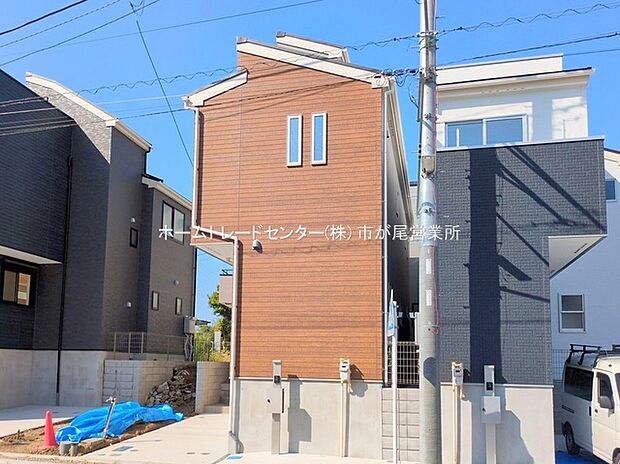 【現地外観写真】屋上バルコニー付!リビング16帖、3LDKプランです♪