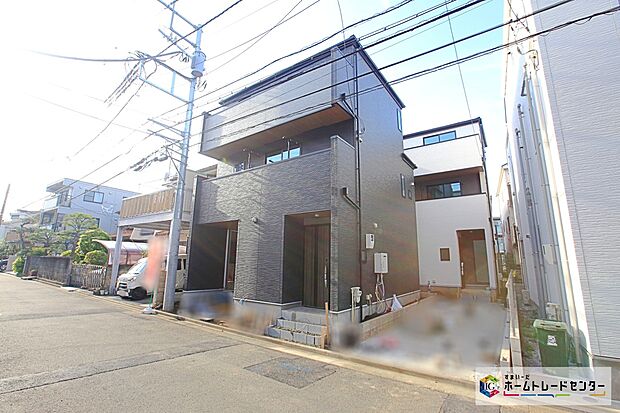 【外観写真】閑静な住宅街の2棟現場！陽当りも良好です。