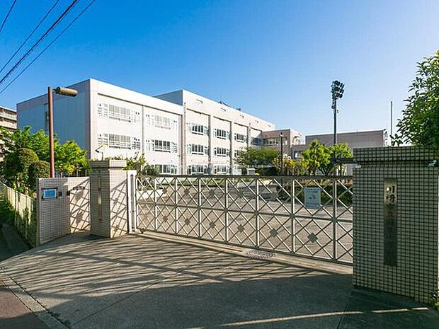 川崎市立柿生中学校（約850m）