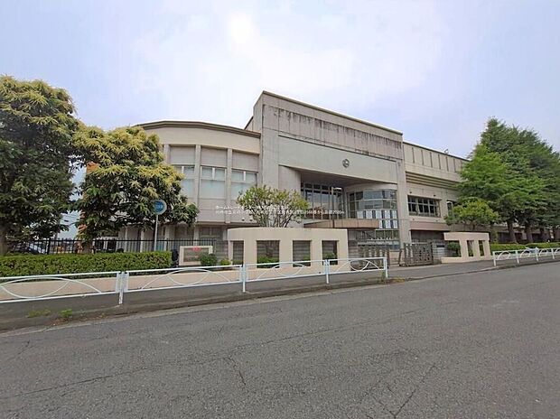 川崎市立宮崎中学校(約2,020m)