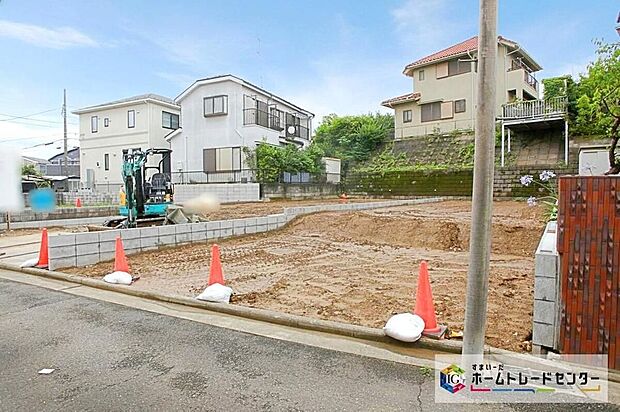 【現地外観写真】東急田園都市線「江田」駅まで徒歩11分♪
全2棟 新築分譲住宅です☆